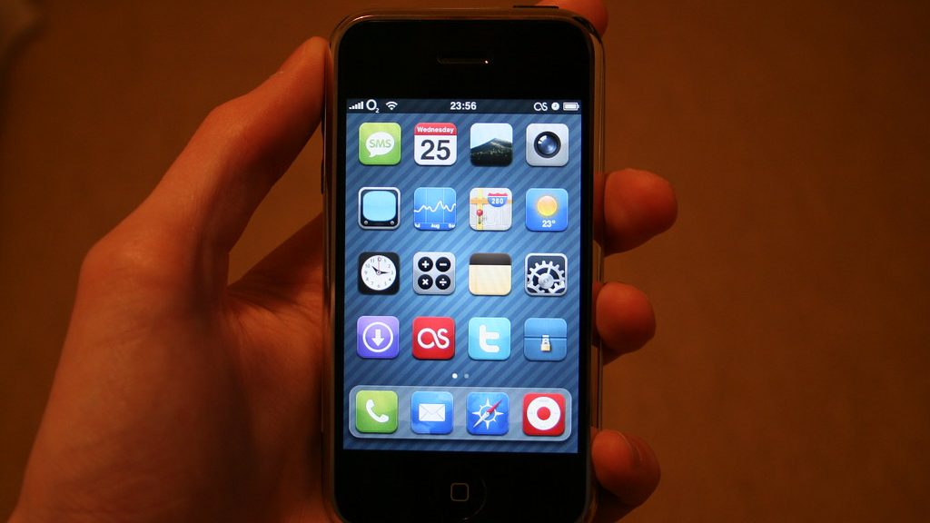 Austrália manda Apple liberar lojas de apps alternativas no iPhone