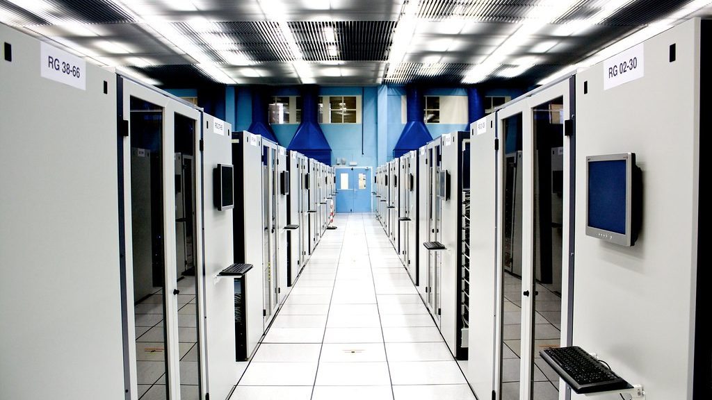 OpenAI passa a treinar suas IAs mais avançadas sem acesso à internet